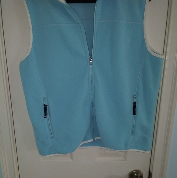 cg l cg Women's Fleece Vest - Picture 4 of 4